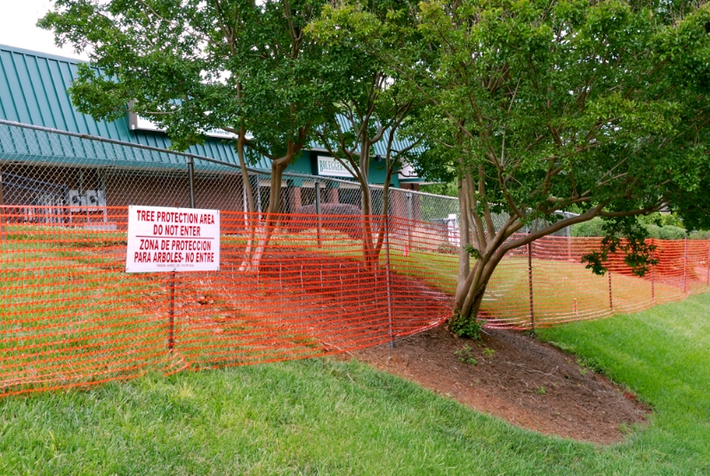 Product Description: Occupation Zone</br></br>Photograph: archival pigment ink print on fine art paper</br></br>$400</br></br>21in x 17in</br></br>2007</br> Occupation Zone